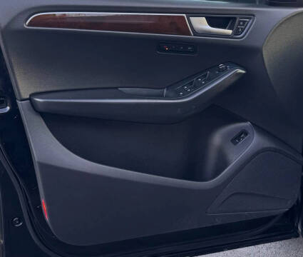 2012 Audi Q5 2.0T quattro Premium Plus