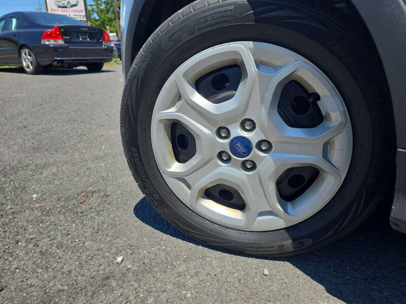 2013 Ford Escape S