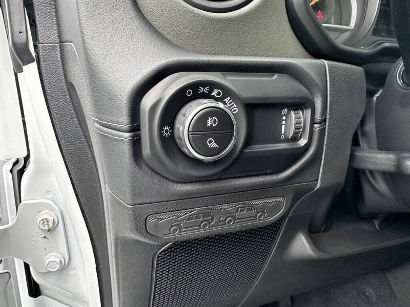 2024 Jeep Gladiator Mojave