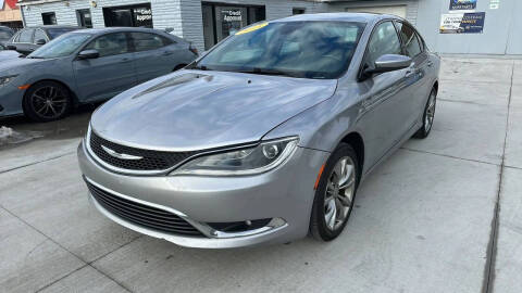 2015 Chrysler 200 S