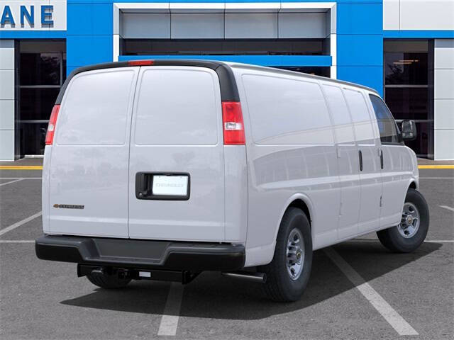 2024 Chevrolet Express 2500