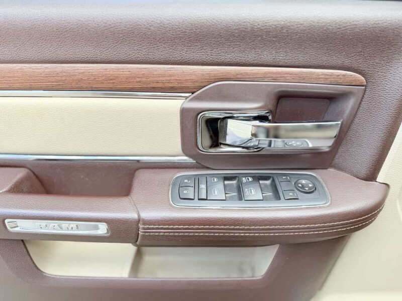 2016 RAM 1500 Laramie