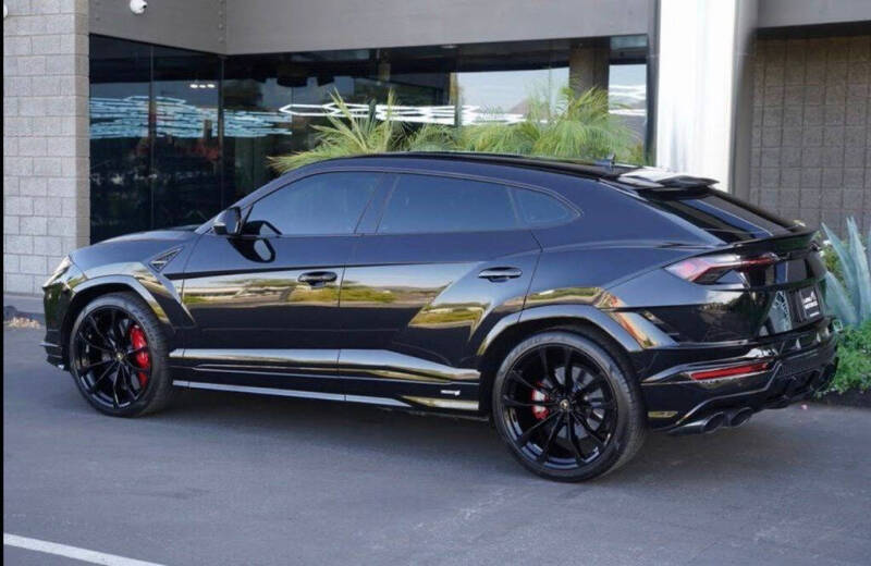 2024 Lamborghini Urus S