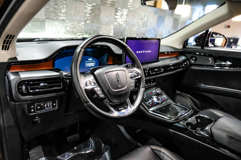 2021 Lincoln Nautilus Reserve