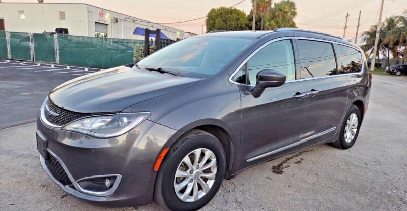 2019 Chrysler Pacifica Touring L