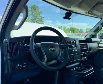 2017 Chevrolet Express 2500