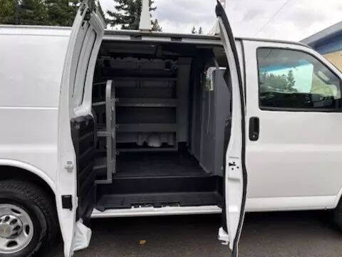 2017 Chevrolet Express 2500
