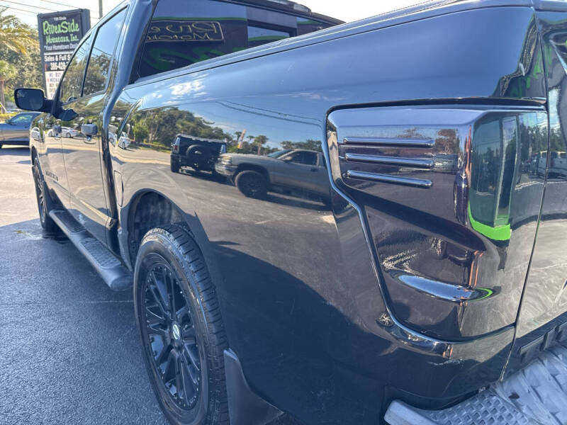 2018 Nissan Titan SV
