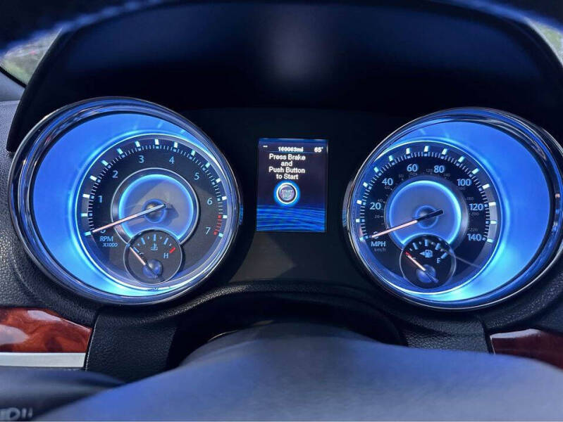 2012 Chrysler 300 Limited