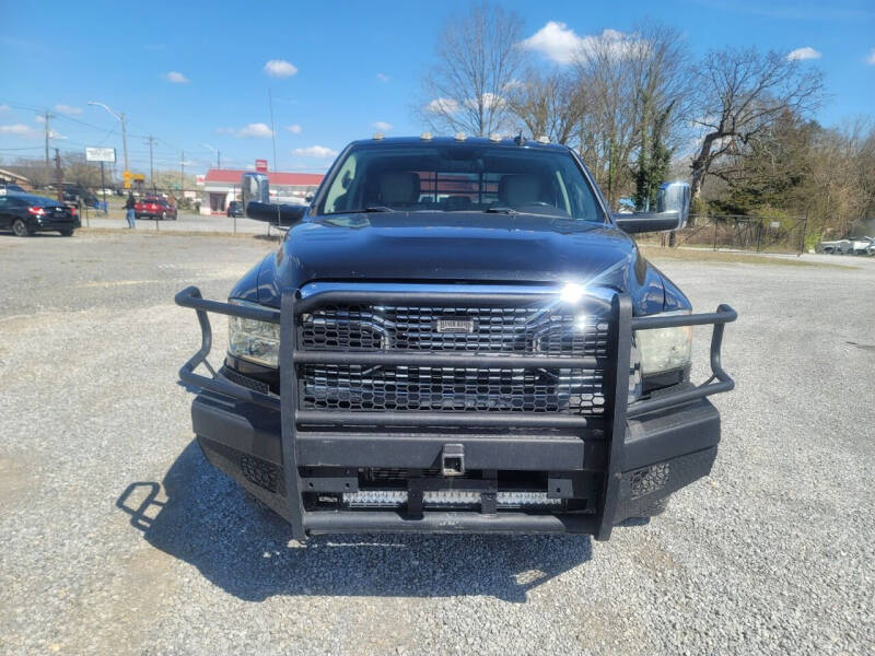 2018 RAM Ram 3500 Pickup Laramie Longhorn photo 3