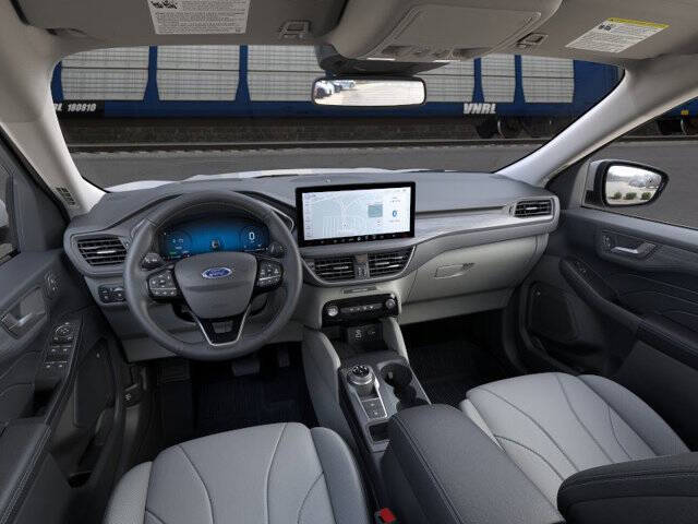 2026 Ford Escape Hybrid Platinum
