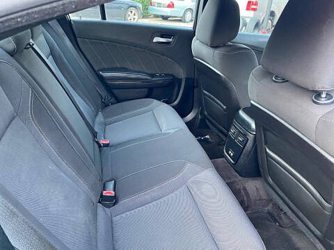 2017 Dodge Charger SXT