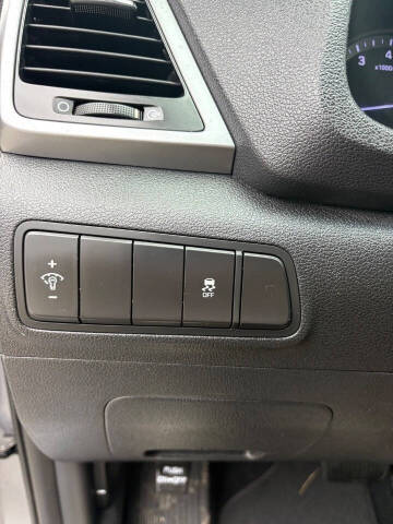 2016 Hyundai Tucson SE