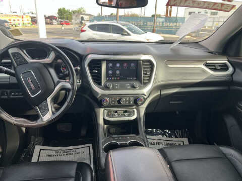 2021 GMC Acadia SLT