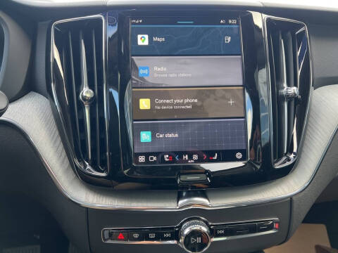 2025 Volvo XC60 T8 Plus Dark Theme