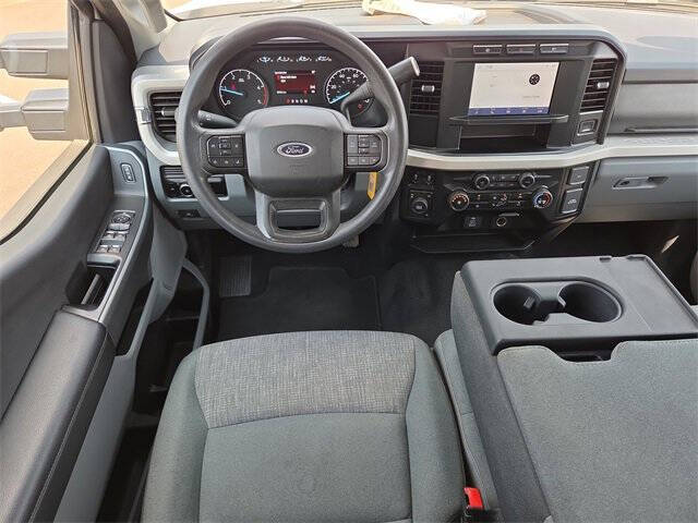 2024 Ford F-350 Super Duty XLT