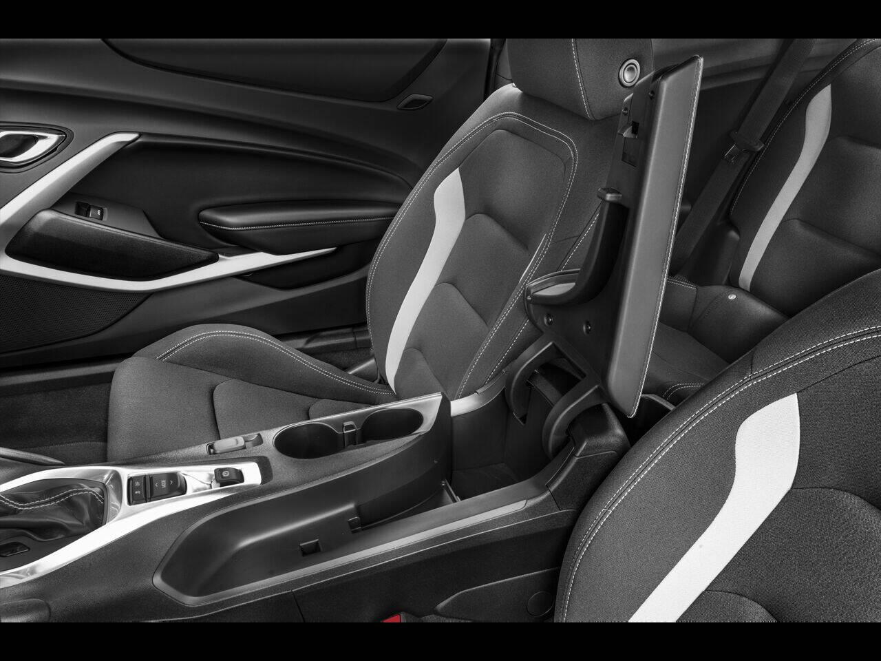 2023 Chevrolet Camaro 47