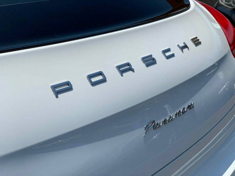2015 Porsche Panamera
