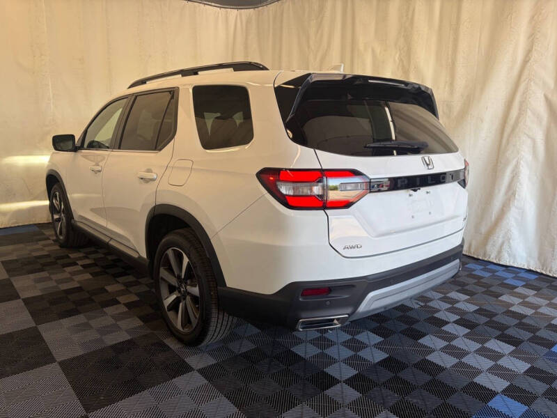 2025 Honda Pilot Touring