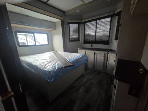 2020 Keystone RV HAMPTON