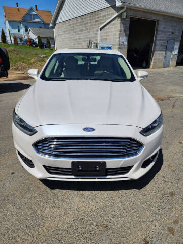 2014 Ford Fusion SE