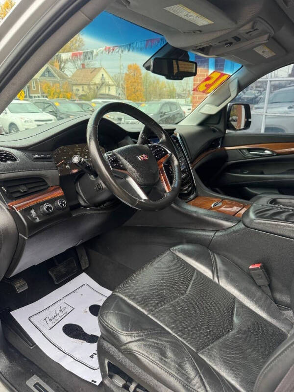 2015 Cadillac Escalade Luxury