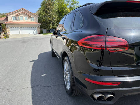 2018 Porsche Cayenne S