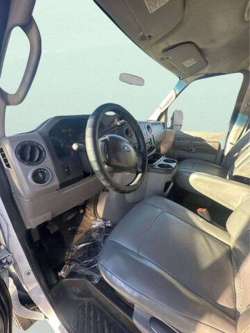 2012 Ford E-Series E-250