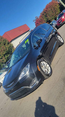 2020 Chrysler Pacifica Touring