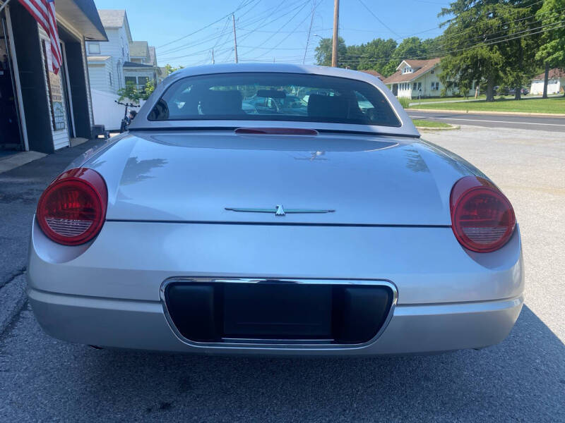 2004 Ford Thunderbird Deluxe