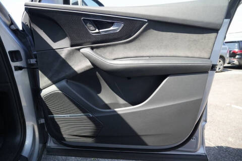 2022 Audi SQ7 4.0T quattro Premium Plus