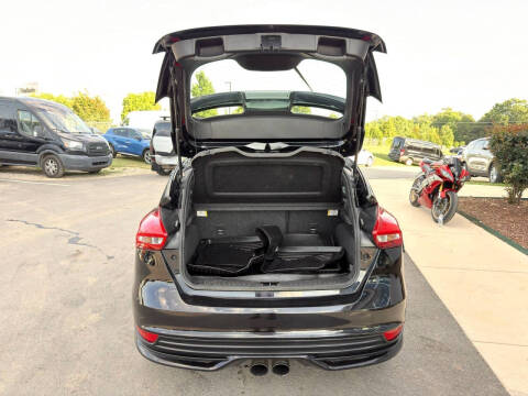 2018 Ford Focus ST
