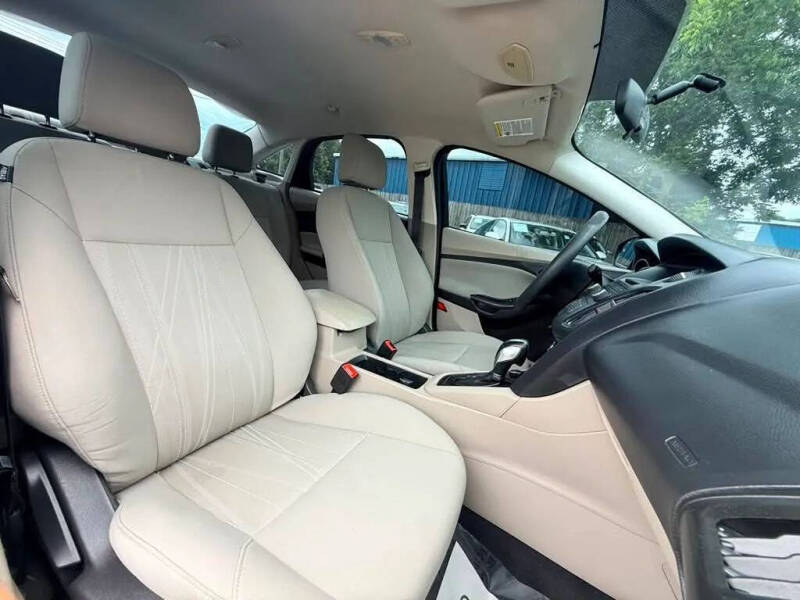 2015 Ford Focus SE