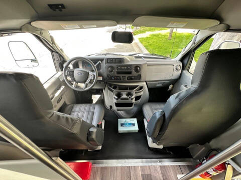 2024  Ford E-350