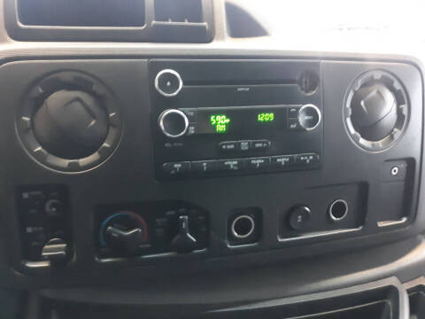 2009 Ford E-Series E-350 SD XLT