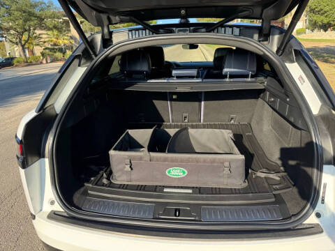 2018 Land Rover Range Rover Velar P250 R-Dynamic SE