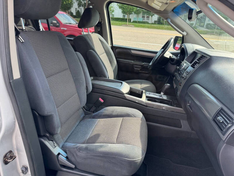 2012 Nissan Armada SV