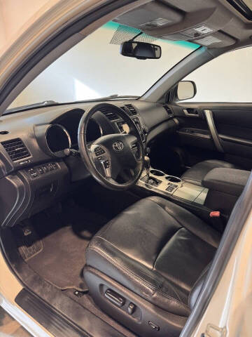 2013 Toyota Highlander Plus