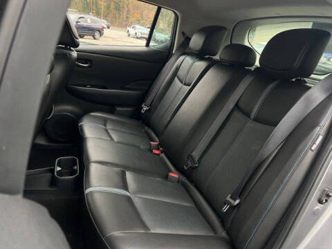 2022 Nissan LEAF SL PLUS