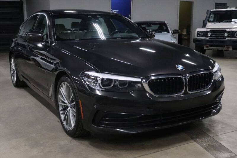2019 BMW 5 Series 530i