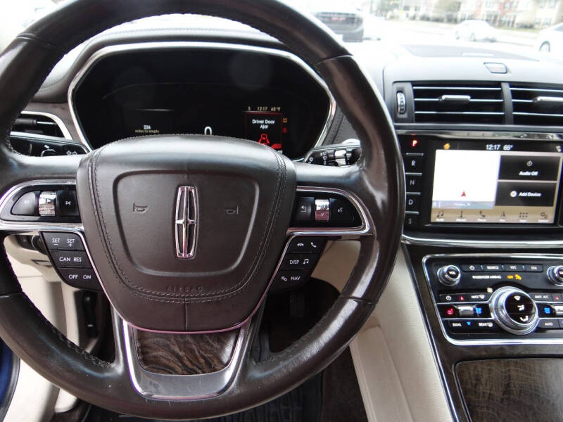 2017 Lincoln Continental Reserve