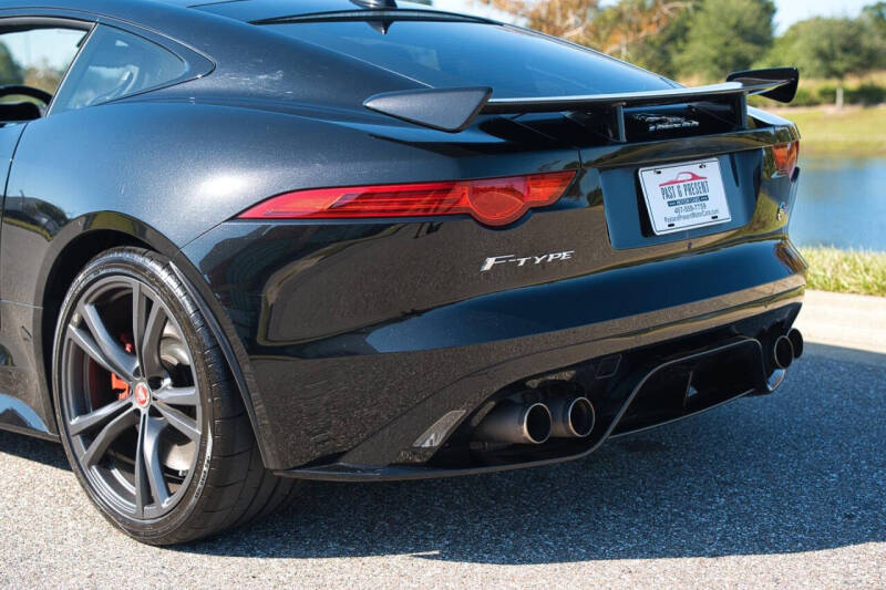 2017 Jaguar F-TYPE SVR