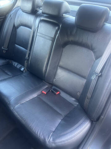 2016 Kia Cadenza Premium