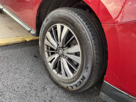 2017 Nissan Pathfinder S