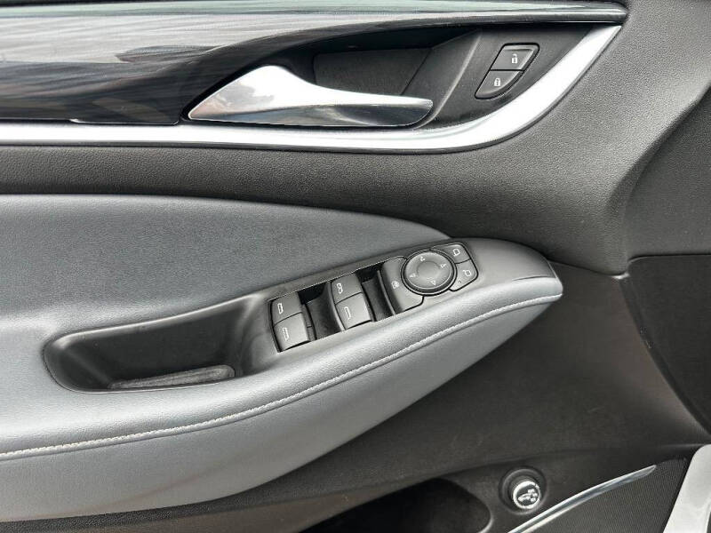 2018 Buick Enclave Essence