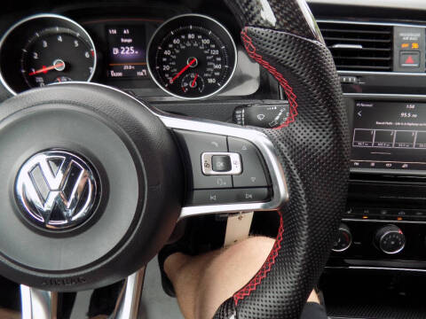 2016 Volkswagen Golf GTI S