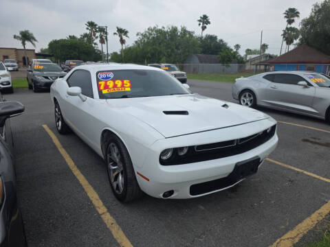 2016 Dodge Challenger SXT Plus