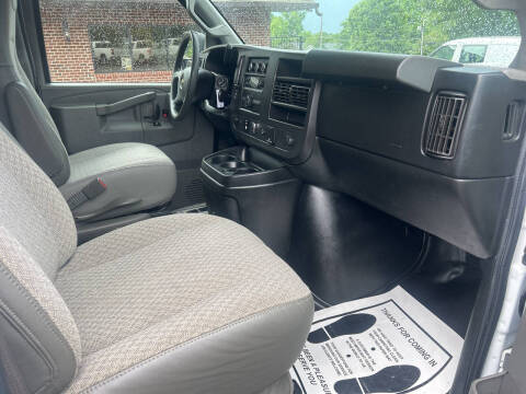 2017 Chevrolet Express 2500