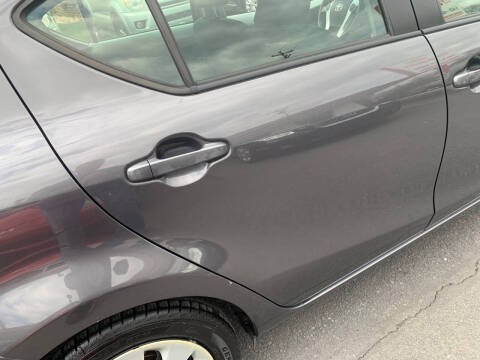2012 Toyota Prius c Two
