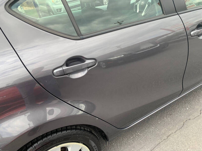 2012 Toyota Prius c Two